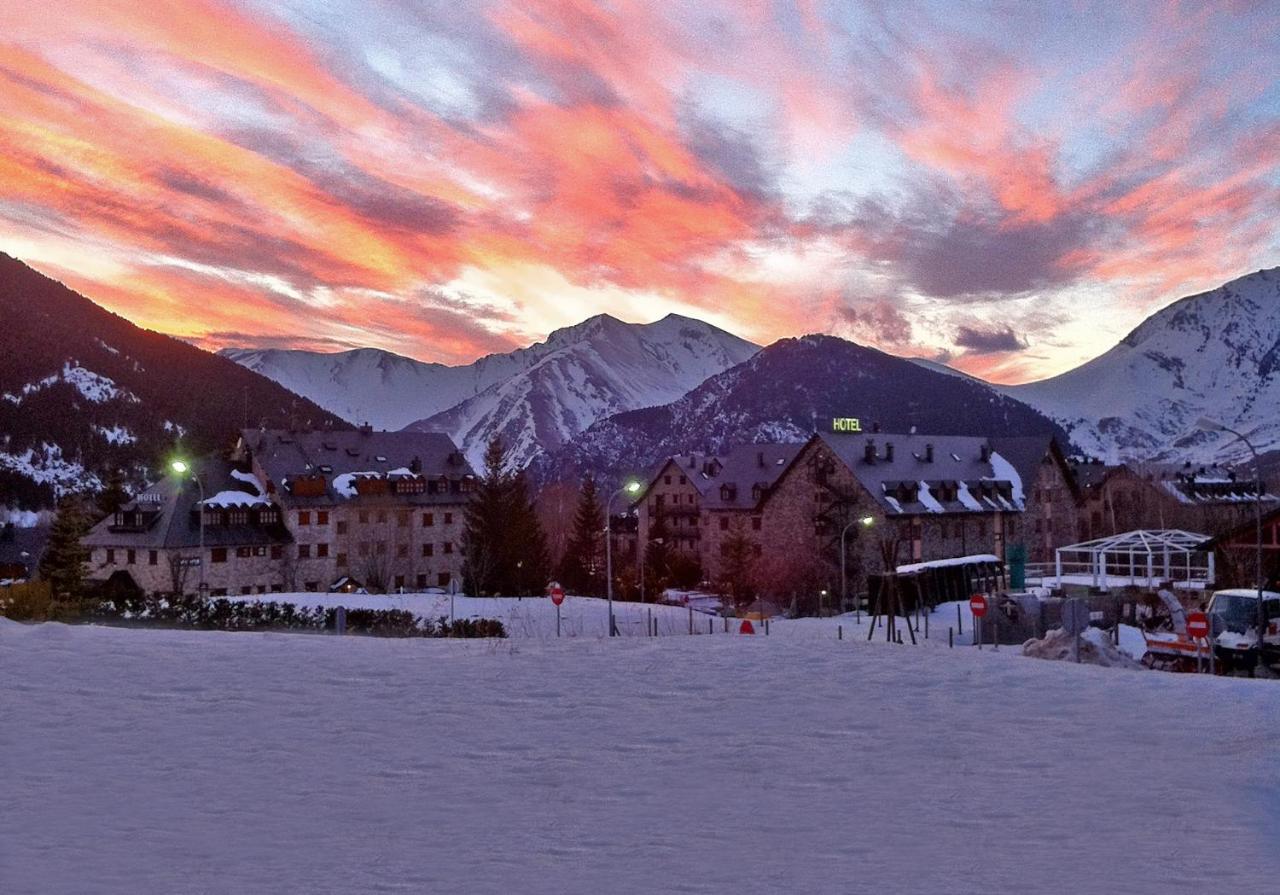 Snoe Vall De Boi プラ・デ・ラ・エルミータ エクステリア 写真